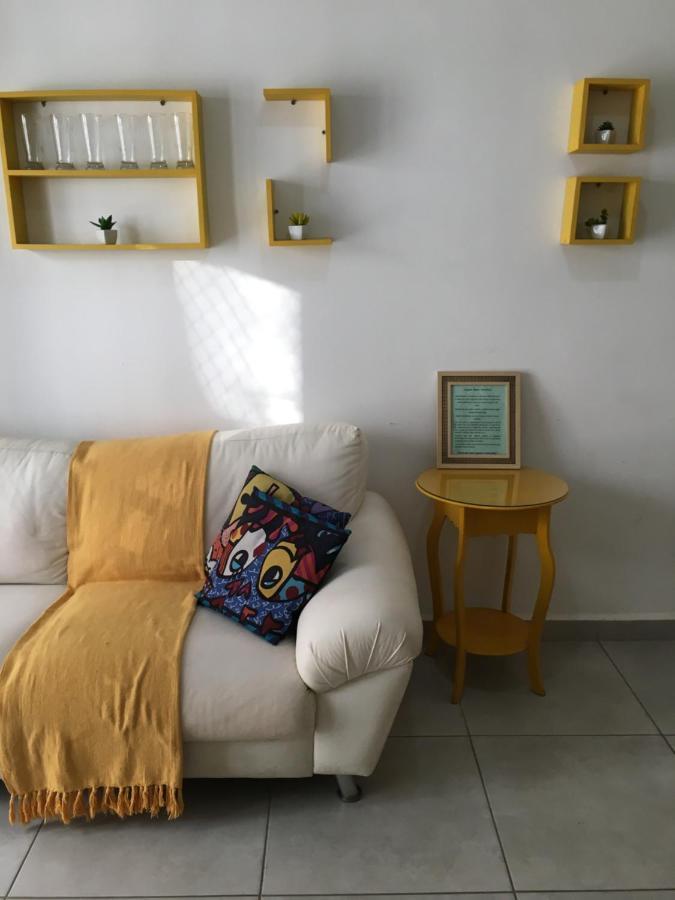 Apartamento Ape Amarelo